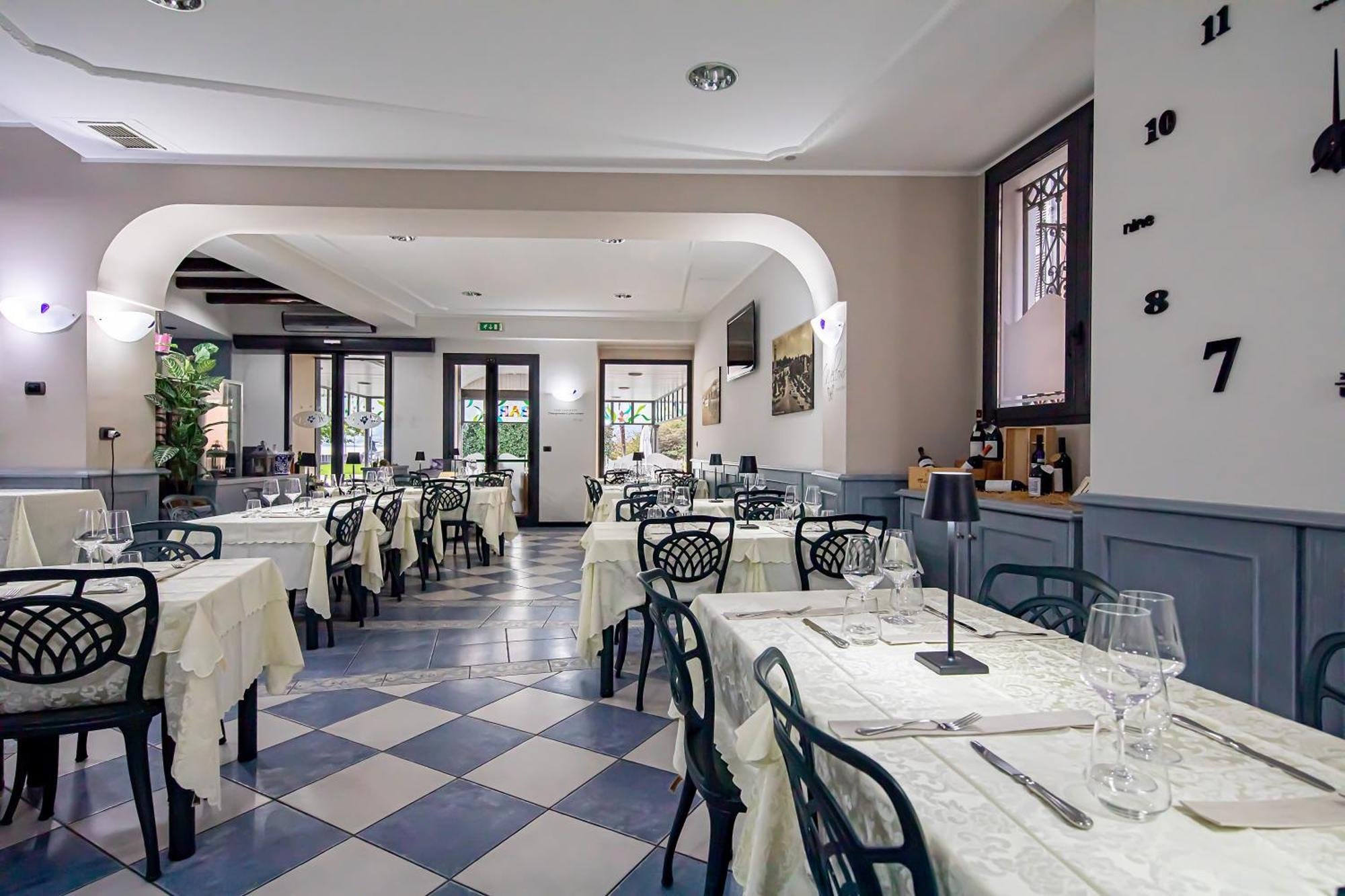 Hotel Novara Вербания Экстерьер фото