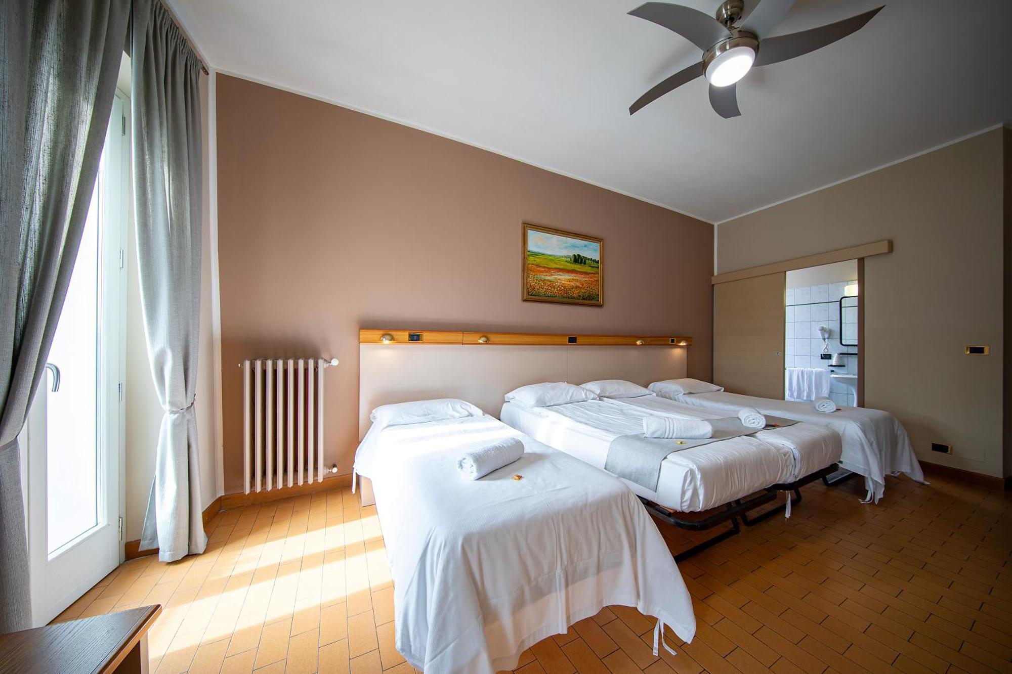 Hotel Novara Вербания Экстерьер фото